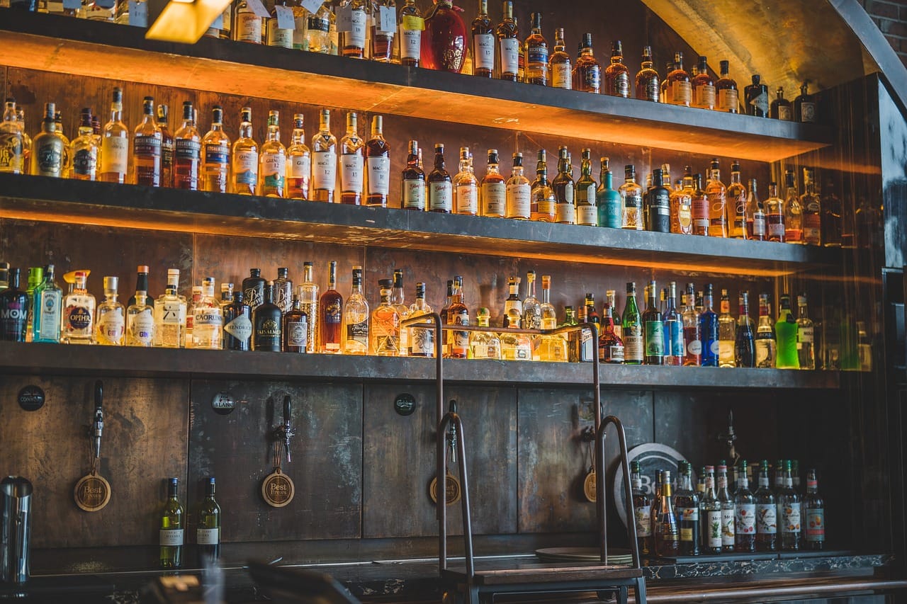 Cocktails met uitzicht: De coolste bars van Athene